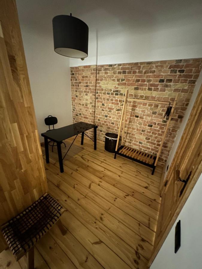 Wood&brick Is Need Huoneisto Riika
